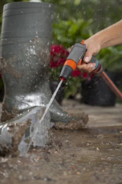 Gardena Comfort Reinigingspistool -Gardena 18303 20 gardena comfort reinigingspistool 2.61 3