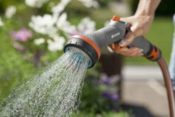 Gardena Comfort Broes Voor Gevoelige Planten -Gardena 18321 20 gardena comfort broes voor gevoelige planten 2.65 3