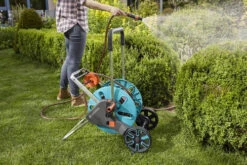 Gardena Slangenwagen AquaRoll M Easy Set -Gardena 4078500034531 gardena slangenwagen aquaroll m easy set 3.201