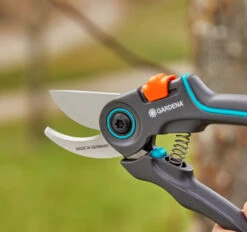 Gardena Snoeischaar ExpertCut -Gardena 4078500051613 gardena snoeischaar expertcut 5.390