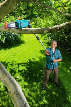 Gardena Accu Telescopische Snoeizaag TCS 20/18 P4A Set 14 Gardena Accu Telescopische Snoeizaag TCS 20/18 P4A Set -Gardena 4078500054300 gardena accu telescopische snoeizaag tcs 2018 p4a set 5.390