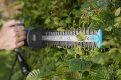 Gardena EasyCut 450/50 Elektrische Heggenschaar -Gardena 9831 20 gardena easycut 45050 elektrische heggenschaar 1.64 3