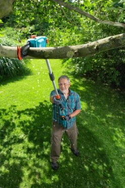 GARDENA Accu Telescopische Snoeizaag TCS 20/18 P4A Set -Gardena gardena accu telescopische snoeizaag tcs 20 18 p4a set 1000x1500 640af323285d7 l