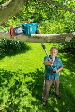 GARDENA Accu Telescopische Snoeizaag TCS 20/18 P4A Solo -Gardena gardena accu telescopische snoeizaag tcs 20 18 p4a solo 1000x1500 640af3261615f l